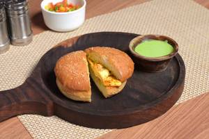 Paneer Tikka Burger