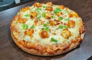 Paneer Tikka Butter Masala Pizza [7 Inches]
