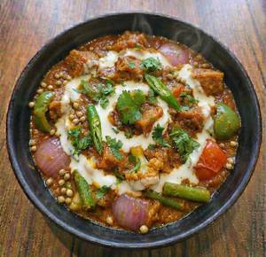Kadhai chaap gravy