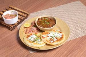 Chole Kulche