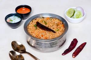 Veg Chilly Garlic Fried Rice