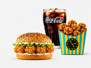 Chicken Pop Snacker + Chicken Popcorn (small) + Pet Bottle (250ml)