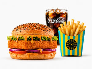 Crunchy Paneer Burger Combo