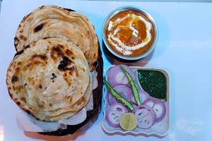 Paneer Butter Masala With 2 Butter Roti