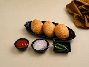 ONION KACHORI (1PC)