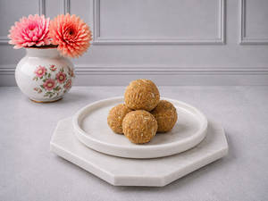Besan Laddu