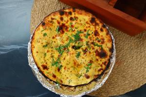 Stuffed Missi Roti