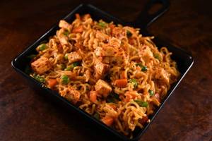 Veg Paneer Maggi
