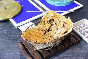 Chilli garlic naan