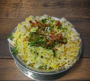 Chicken Hyderabadi Biryani [1 kg]