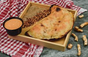 Tandoori Paneer Calzone