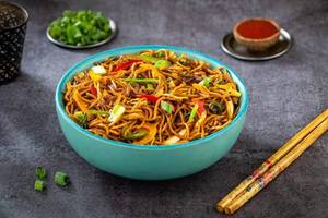 Veg schezwan chowmein