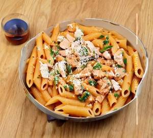 Chicken red sauce pasta