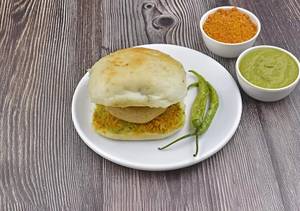Jumbo Vada Pav