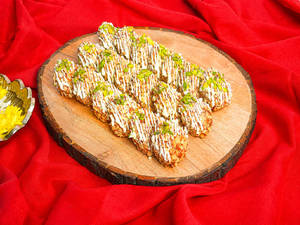 KAJU CARAMEL GUJIYA