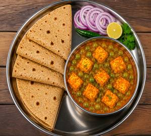Matter Paneer With 4 Roti