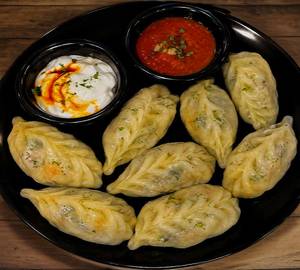 Cheese & Corn momos