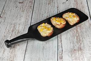Corn Cheese Garlic Bread