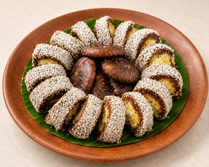 Kaju Anjeer Roll