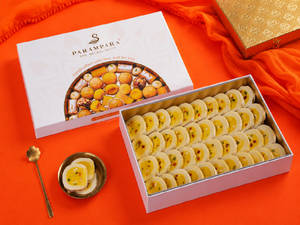 FRUIT CAKE