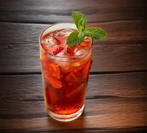 Strawberry iced tea