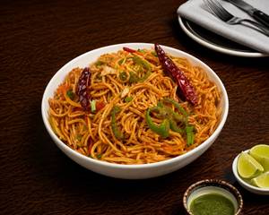 Veg schezwan hakka noodles