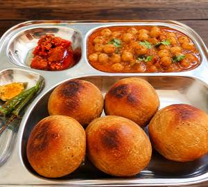 Litti chole sabji with achar