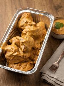 Chicken Gravy Momos [8 Pieces]