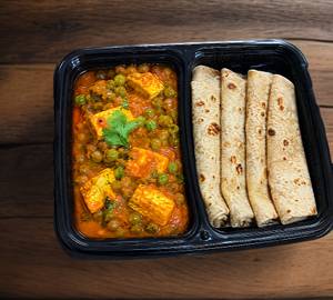 Matar paneer with 4 roti