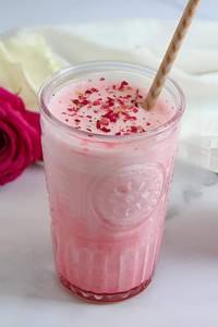 Gulab Patiyala Lassi
