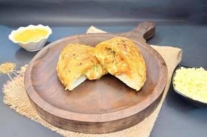 Chicken Tikka Garlic Bread