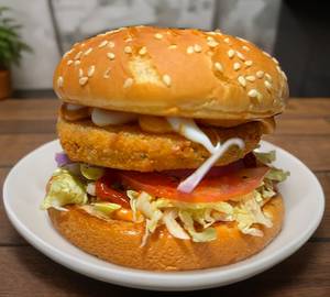 Cheese Paneer Tikki Burger