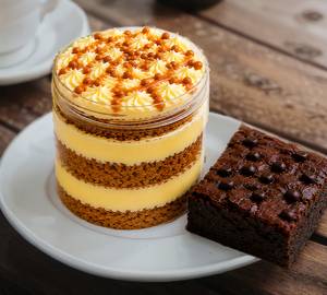 Butterscotch Jar Cake With One Piece Dubble Chocolate Brownie