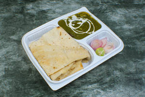 Two Rumali Roti+ Palak Paneer