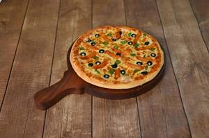 Creamy tomato pasta pizza
