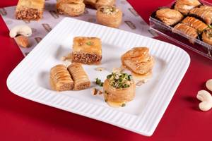 Assorted Baklawa (10Pcs)