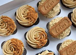 Lotus Biscoff Cake