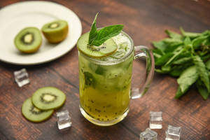 Kiwi Basil Julep