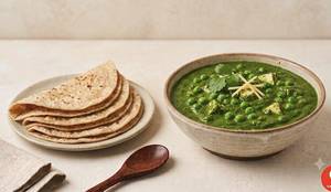 Palak Matar With 5 Roti
