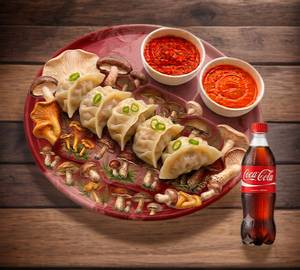 Combo Steamed Mushroom Momos 5-Pieces & Coca Cola 400Ml