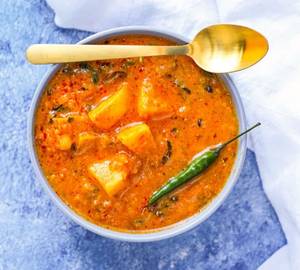 Aloo Tamatar Curry [300]