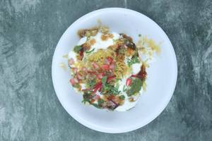 Dahi Aloo Tikki Chaat