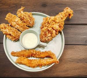 3 wings with 2 boneless strips combo