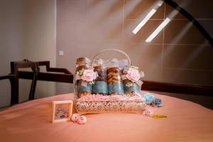 Royal Silver Lattice Cookie Caddy Rakhi Hamper