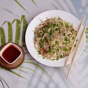 Burnt Garlic Chicken Noodles