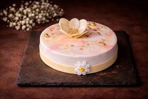 Fb Rich Rose Cake