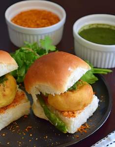 Butter Vadapav