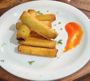 Chicken Spring Roll [4 Pieces]