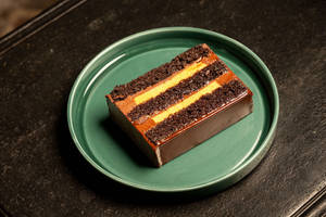 London Chocolate Caramel Cake