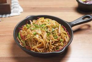 Veg Chowmein [Full]